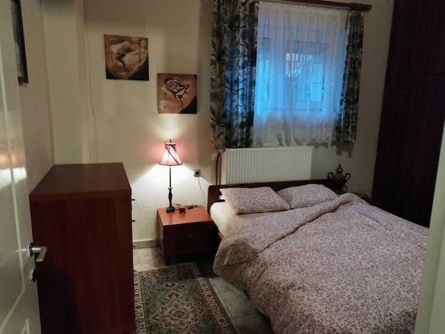 Cozy Cottage For 4 Lávdhas Zewnętrze zdjęcie